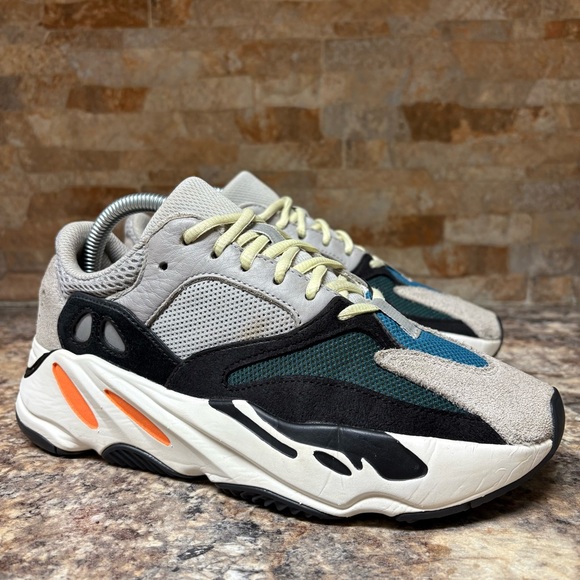 Adidas X Yeezy Boost 700 Wave Runner Size 6.5 - Picture 1 of 9